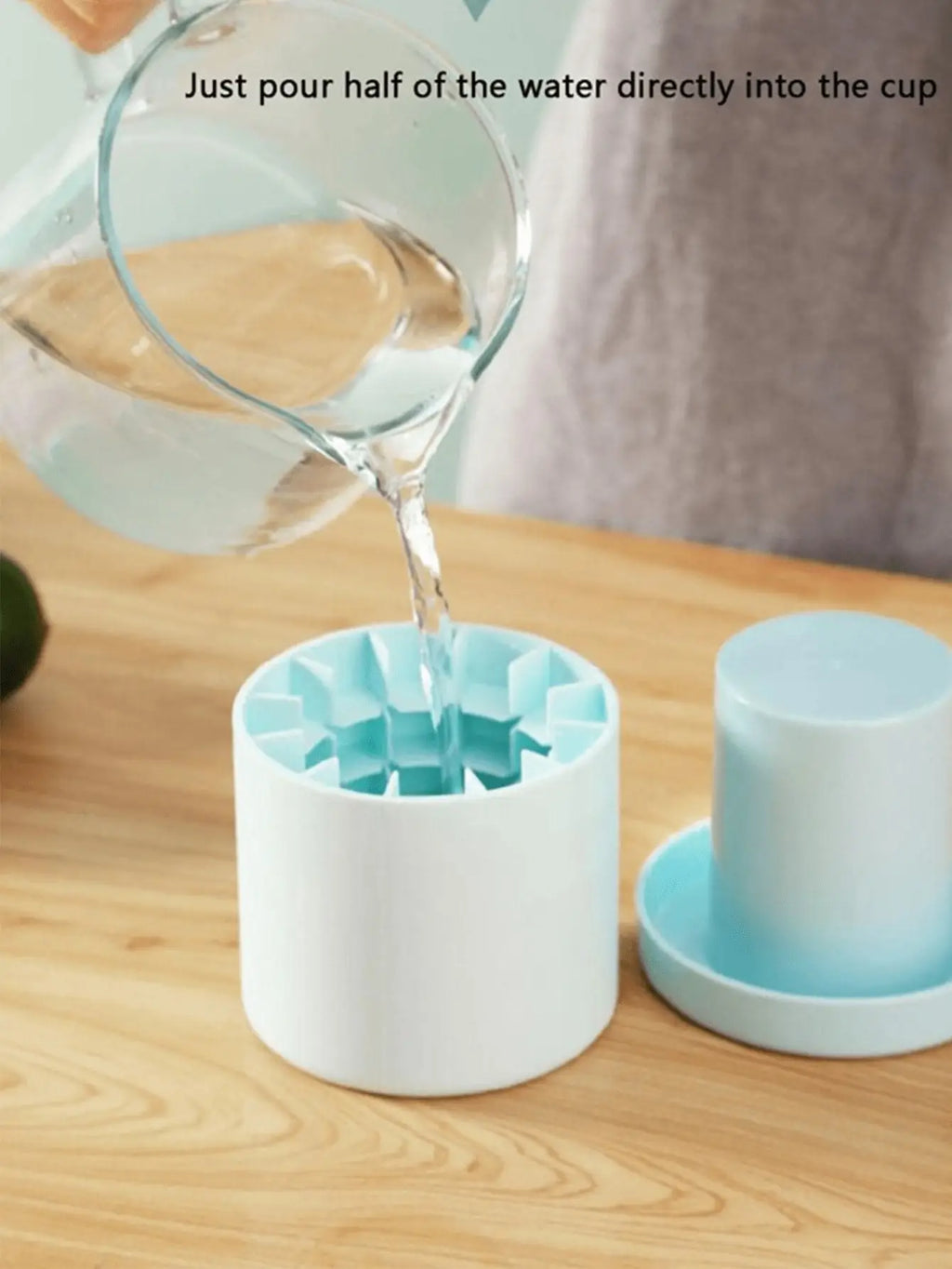 1pc/2pcs/3pcs Plastic Ice Cube Trays, Simple Bucket-Shaped Ice Maker Mold With Lid, Suitable For Kitchen