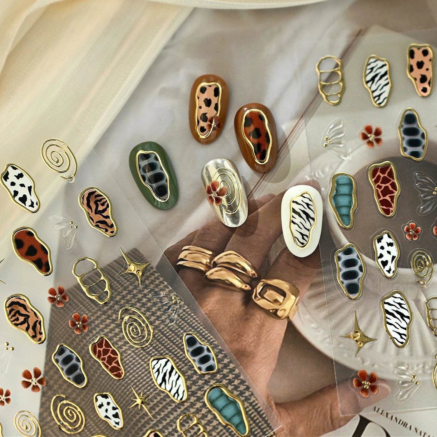 Retro Animal Print Gold Stamped Stars Flowers Geometric Nail Art Stickers Leopard Print Zebra Stripes Cow Print Manicure Decals
