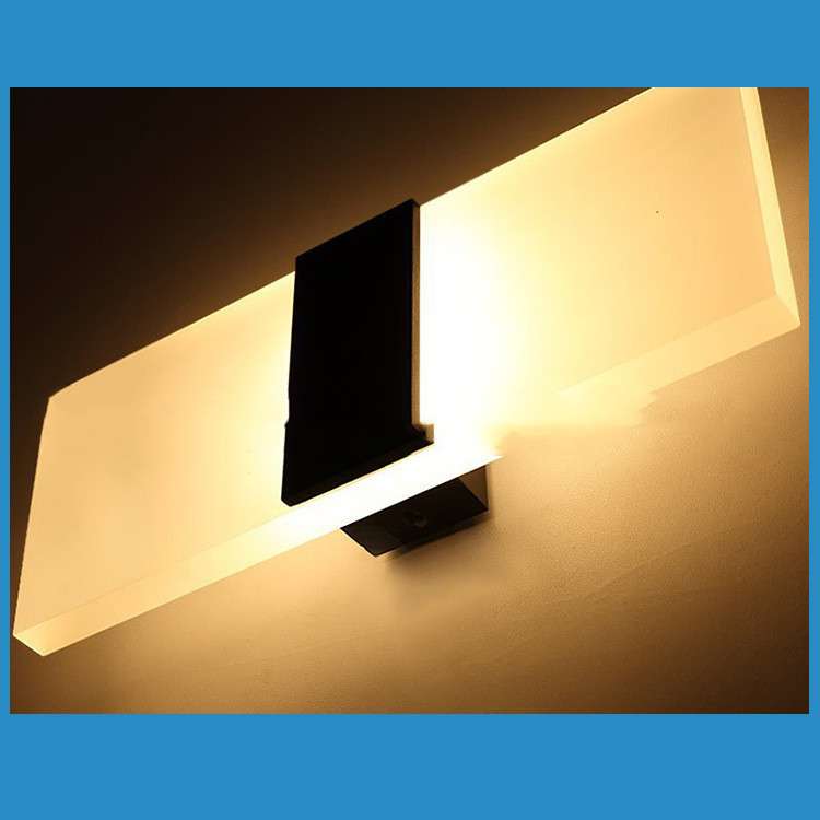 Rechargeable Motion Sensor Wall Lamp - BaseMaxCore